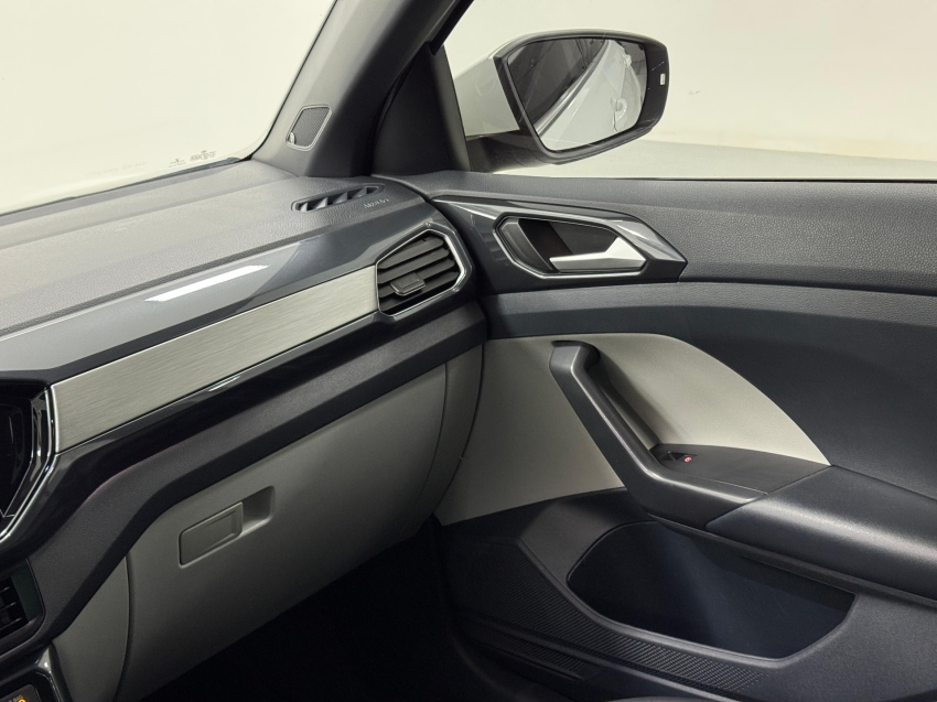 volkswagen t-cross 1.4 250 tsi total flex highline automatico 4p 202213