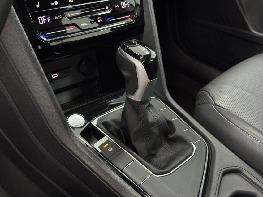 volkswagen taos 1.4 250 tsi total flex highline automatico 4p 202414