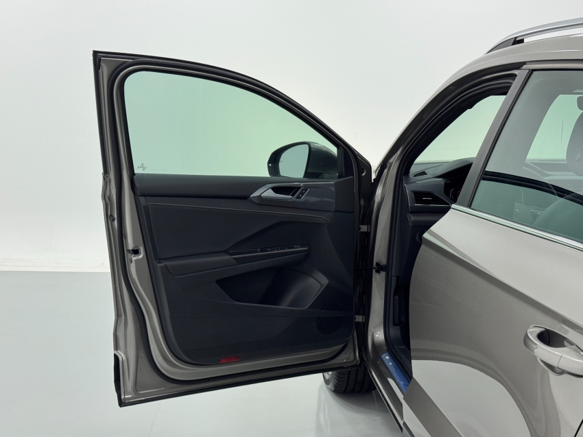 volkswagen taos 1.4 250 tsi total flex highline automatico 4p 202410