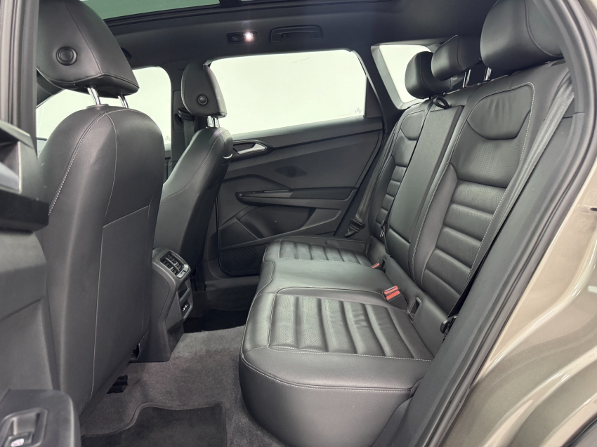 volkswagen taos 1.4 250 tsi total flex highline automatico 4p 202422