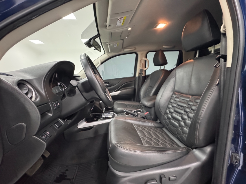 nissan frontier 2.3 16v turbo diesel xe cd 4x4 automatico 2.4 4p 202418