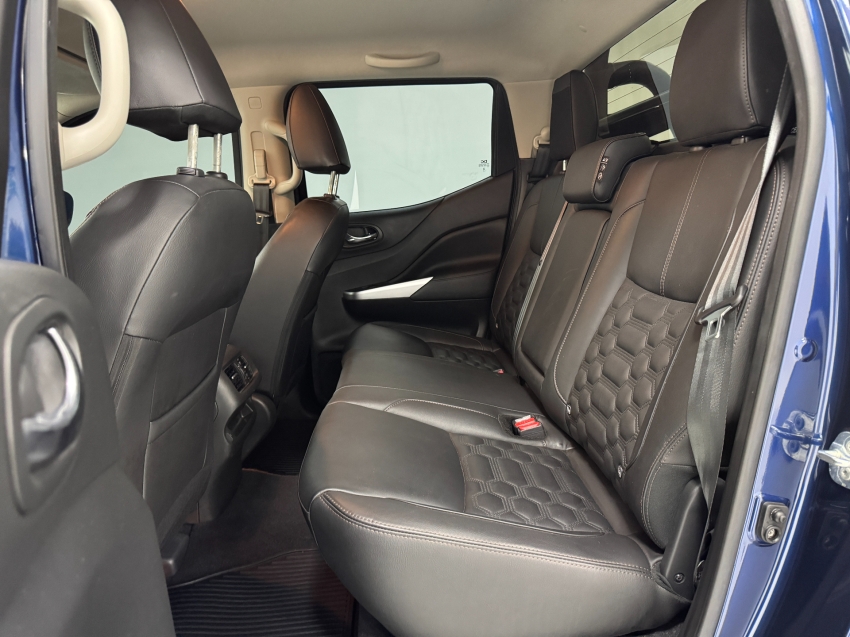 nissan frontier 2.3 16v turbo diesel xe cd 4x4 automatico 2.4 4p 202420