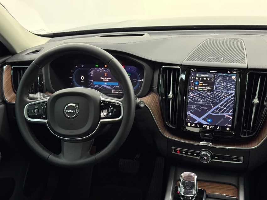 volvo xc60 2.0 t8 recharge ultimate awd geartronic hibrido 4p automatico 202412