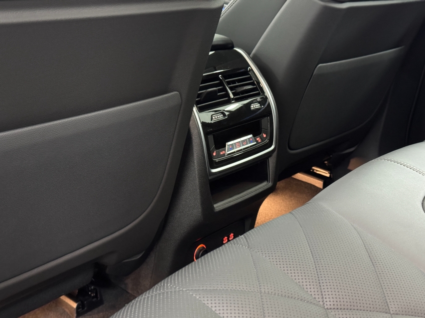 bmw x5 3.0 i6 turbo hibrido xdrive50e m sport automatico 4p 202521