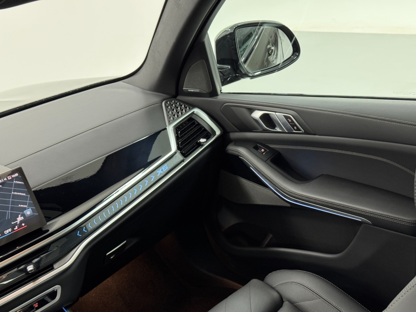 bmw x5 3.0 i6 turbo hibrido xdrive50e m sport automatico 4p 202515