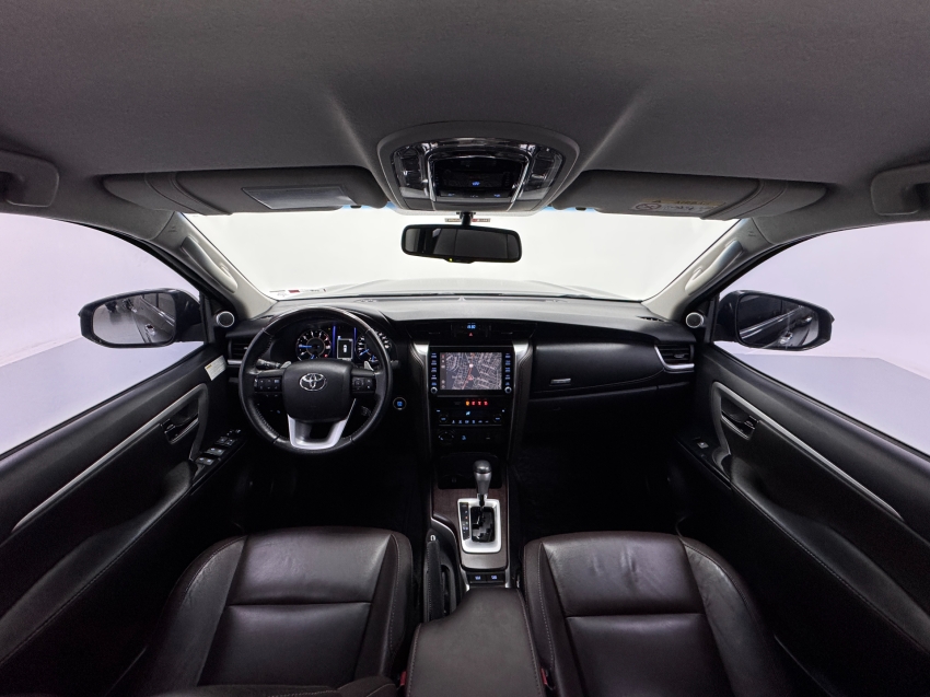 toyota hilux sw4 2.8 sr 4x4 16v turbo intercooler diesel 4p automatico 202011