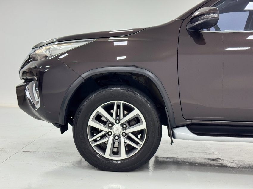 toyota hilux sw4 2.8 sr 4x4 16v turbo intercooler diesel 4p automatico 20209