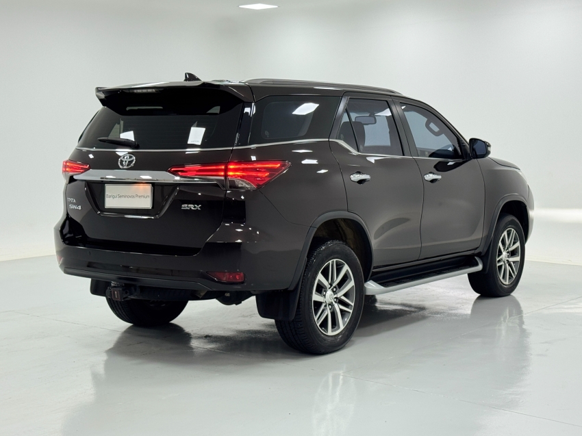 toyota hilux sw4 2.8 sr 4x4 16v turbo intercooler diesel 4p automatico 20205