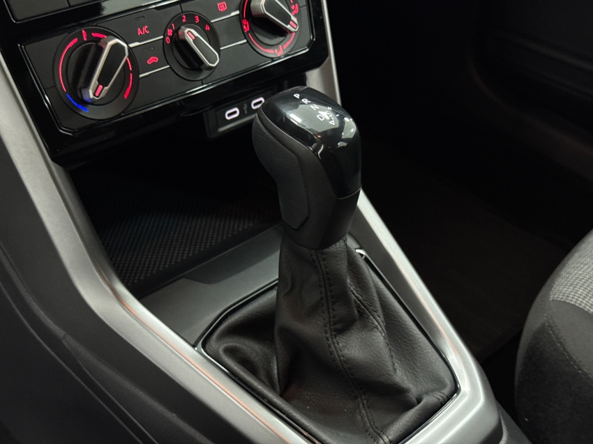 volkswagen t-cross 1.0 200 tsi total flex automatico 4p 202513