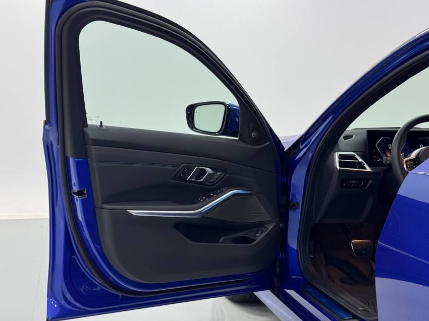 bmw 320i 2.0 16v turbo flex m sport automatico 4p 202510