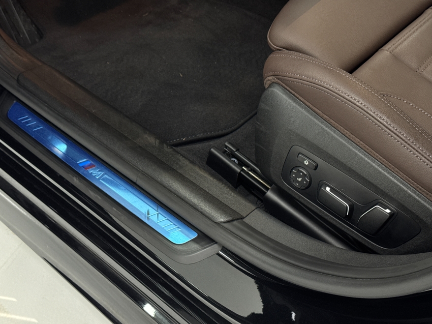 bmw 320i 2.0 16v turbo flex m sport automatico 4p 202519