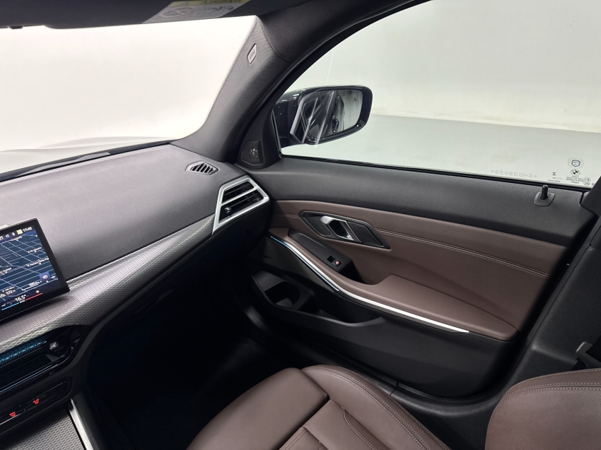 bmw 320i 2.0 16v turbo flex m sport automatico 4p 202514