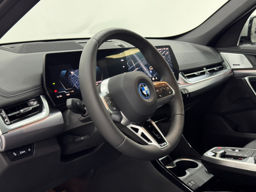 bmw ix1 eletrico xdrive30 m sport 3.0 4p automatico 202616