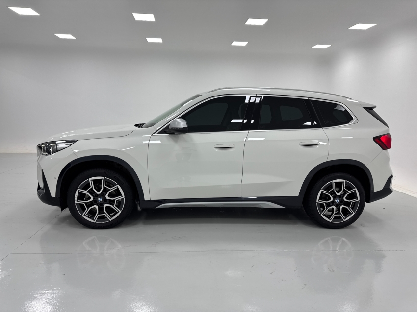 bmw x1 2.0 16v turbo gasolina sdrive20i x-line steptronic 4p automatico 20242