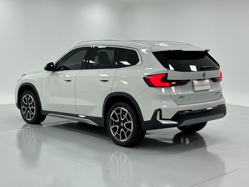 bmw x1 2.0 16v turbo gasolina sdrive20i x-line steptronic 4p automatico 20243