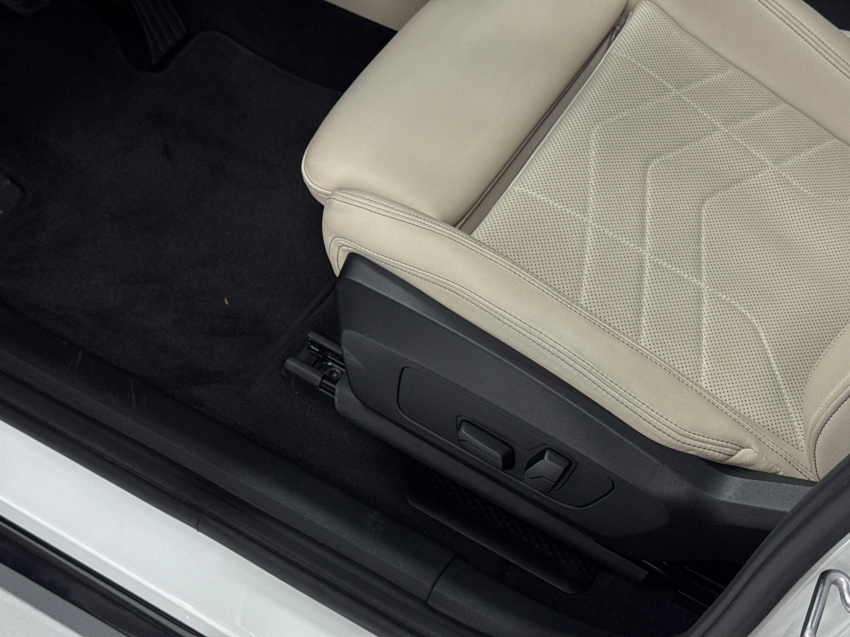 bmw x1 2.0 16v turbo gasolina sdrive20i x-line steptronic 4p automatico 202417