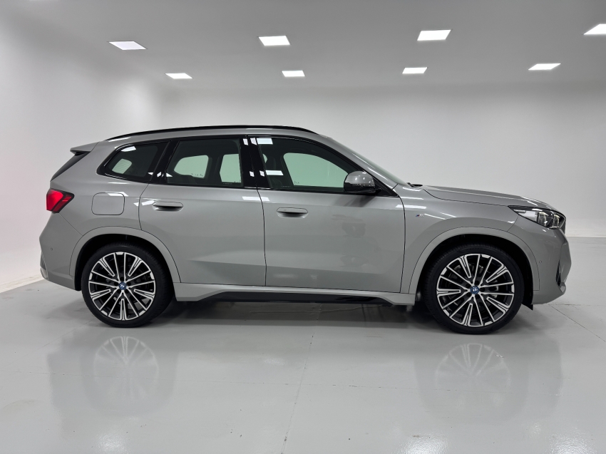 bmw ix1 eletrico xdrive30 m sport 3.0 4p automatico 20266