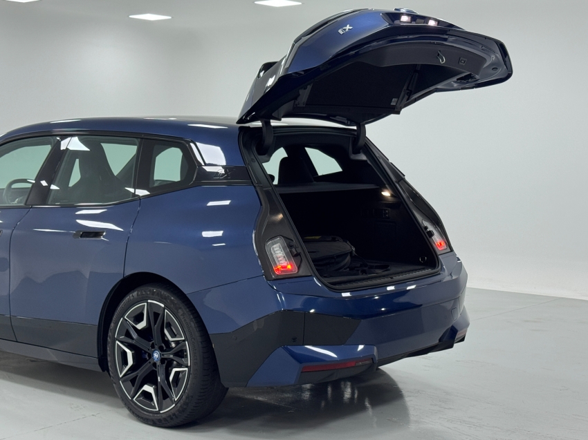 bmw ix eletrico xdrive50 sport 3.0 4p automatico 202210