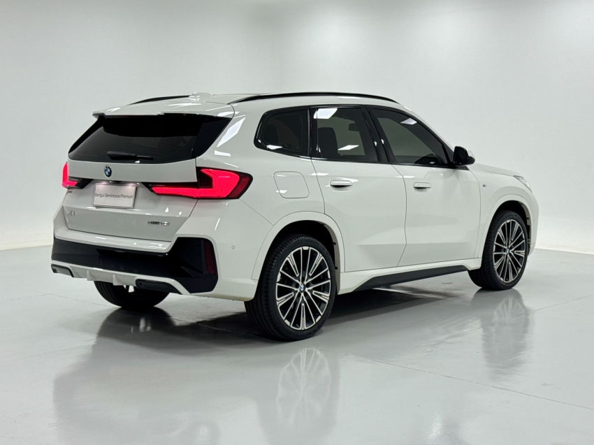 bmw x1 2.0 16v turbo gasolina sdrive20i m sport steptronic 4p automatico 20235