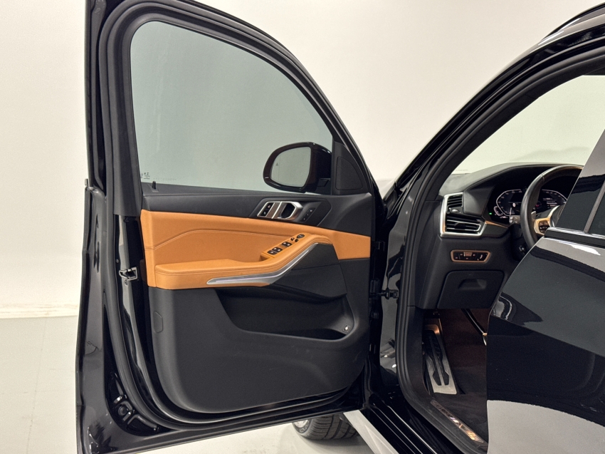 bmw x5 3.0 i6 turbo hibrido xdrive45e m sport automatico 2.0 gasolina 4p 202310