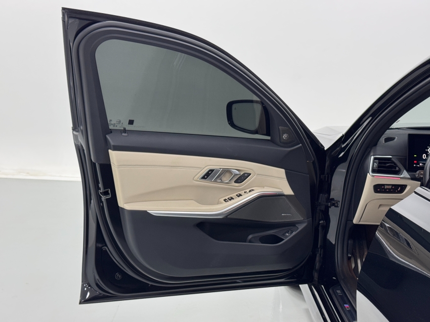 bmw 320i 2.0 16v turbo flex m sport automatico 4p 202310