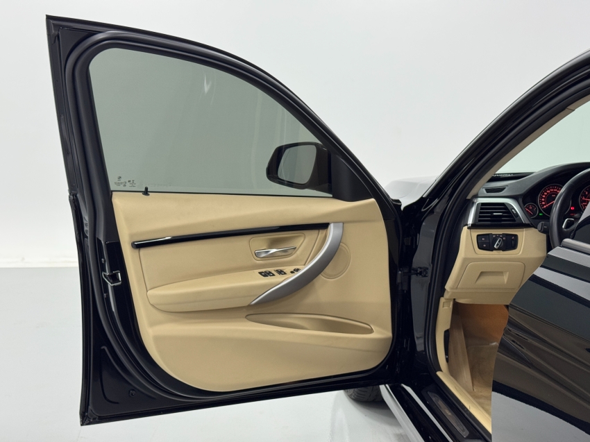 bmw 320i 2.0 sport 16v turbo active flex 4p automatico 201811