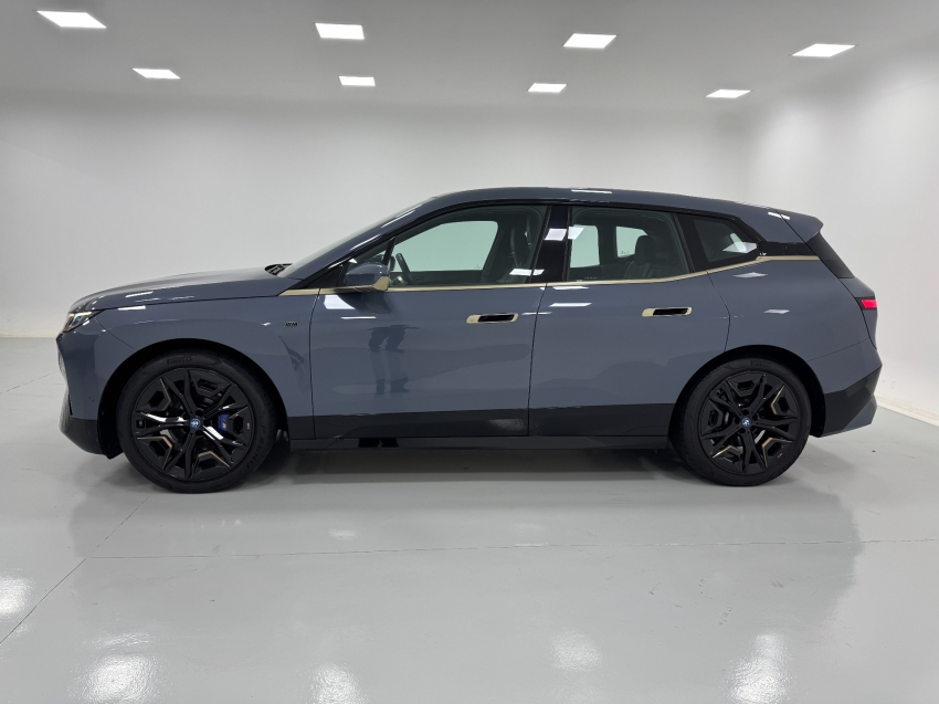 bmw ix eletrico m60 3.0 4p automatico 20232