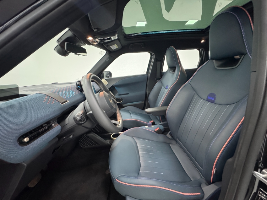 mini aceman 54,2 kw eletrico se 2.0 4p automatico 202521