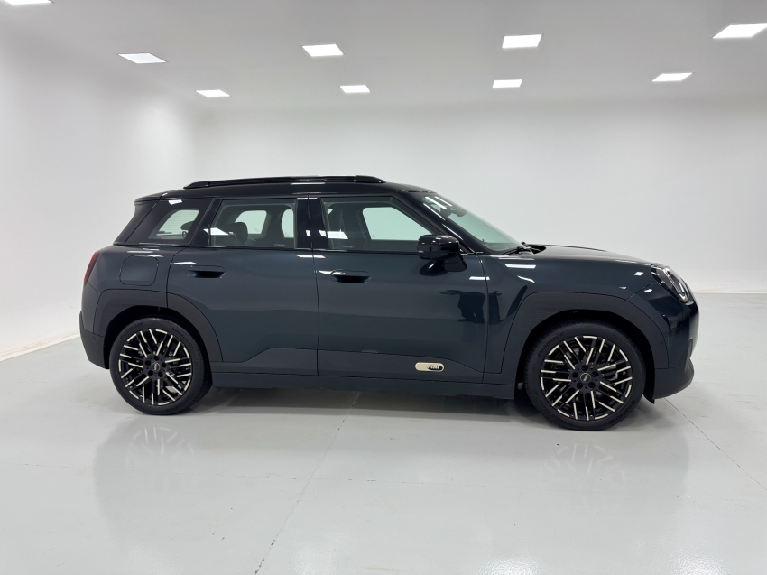 mini aceman 54,2 kw eletrico se 2.0 4p automatico 20256