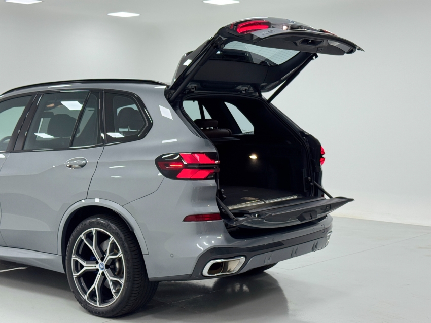 bmw x5 3.0 i6 turbo hibrido xdrive50e m sport automatico 4p 202510