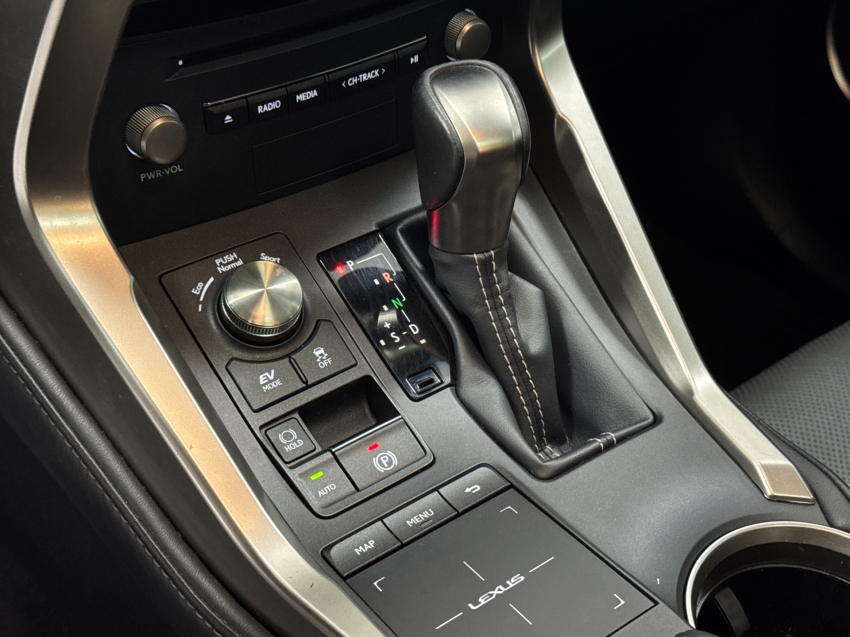 lexus nx 300h 2.5 16v vvt-i hybrid luxury cvt awd hibrido 4p automatico 201915