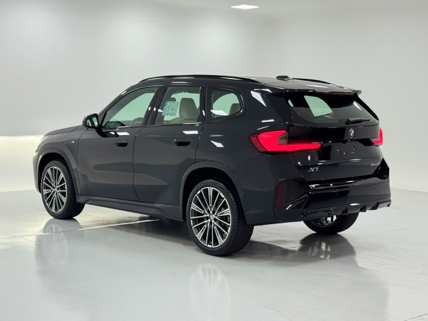 bmw x1 2.0 16v turbo gasolina sdrive20i m sport steptronic 4p automatico 20262