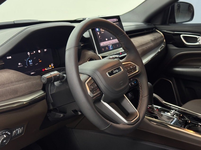 jeep commander 2.2 turbo diesel overland at9 2.0 4p automatico 202527