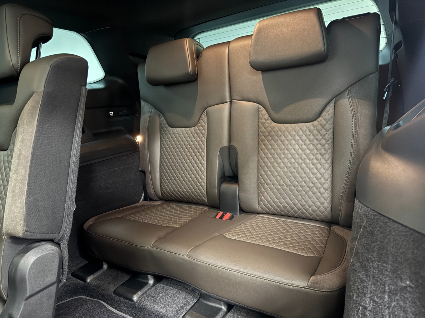 jeep commander 2.2 turbo diesel overland at9 2.0 4p automatico 202514