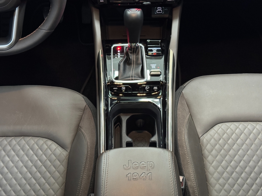 jeep commander 2.2 turbo diesel overland at9 2.0 4p automatico 202520