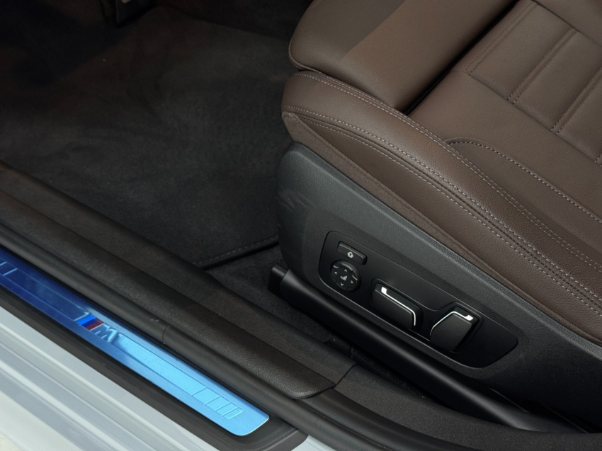 bmw 320i 2.0 16v turbo flex m sport automatico 4p 202621