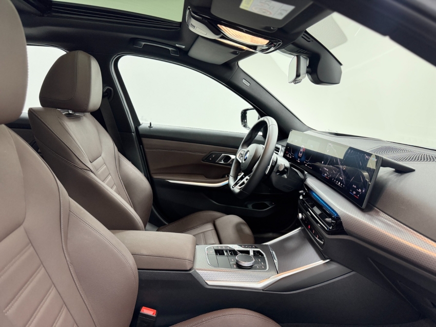 bmw 320i 2.0 16v turbo flex m sport automatico 4p 202613