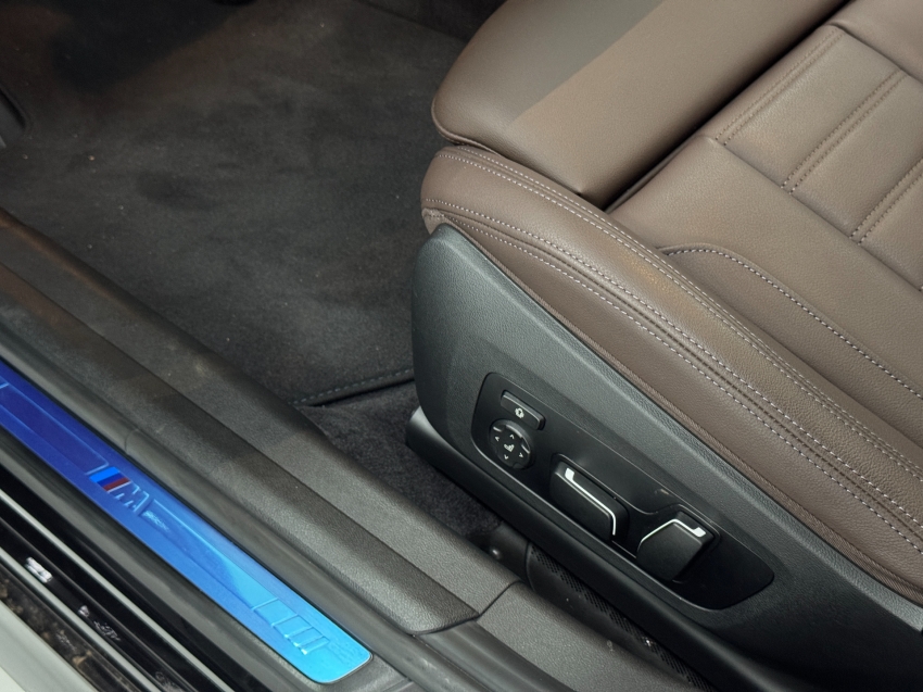 bmw 320i 2.0 16v turbo flex m sport automatico 4p 202518