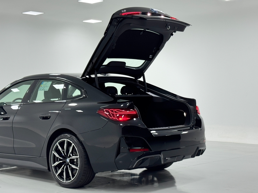 bmw i4 eletrico edrive40 m sport 3.0 4p automatico 202410