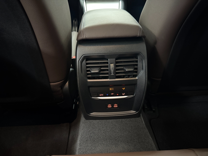 bmw 330e 2.0 16v turbo hibrido m sport automatico 4p 202517