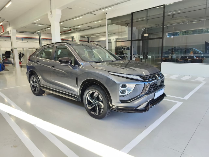 mitsubishi eclipse cross 1.5 mivec turbo gasolina hpe-s s-awc black cvt 2.0 4p automatico 20261