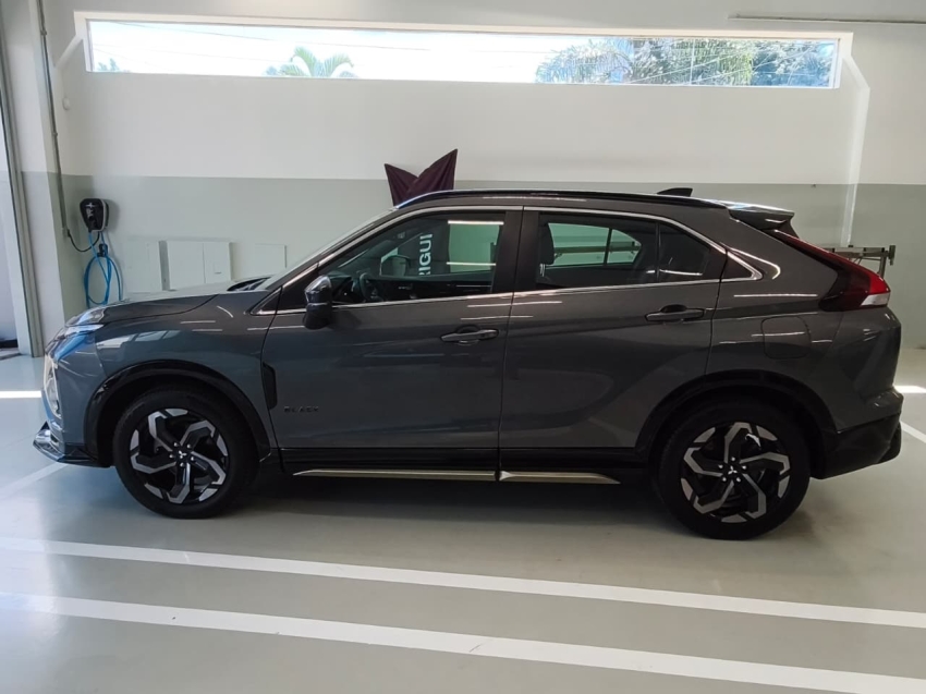 mitsubishi eclipse cross 1.5 mivec turbo gasolina hpe-s s-awc black cvt 2.0 4p automatico 20265