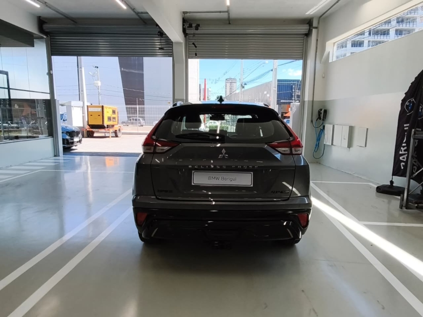 mitsubishi eclipse cross 1.5 mivec turbo gasolina hpe-s s-awc black cvt 2.0 4p automatico 20264