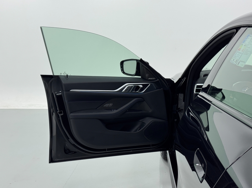 bmw i4 eletrico edrive40 m sport 3.0 4p automatico 202512