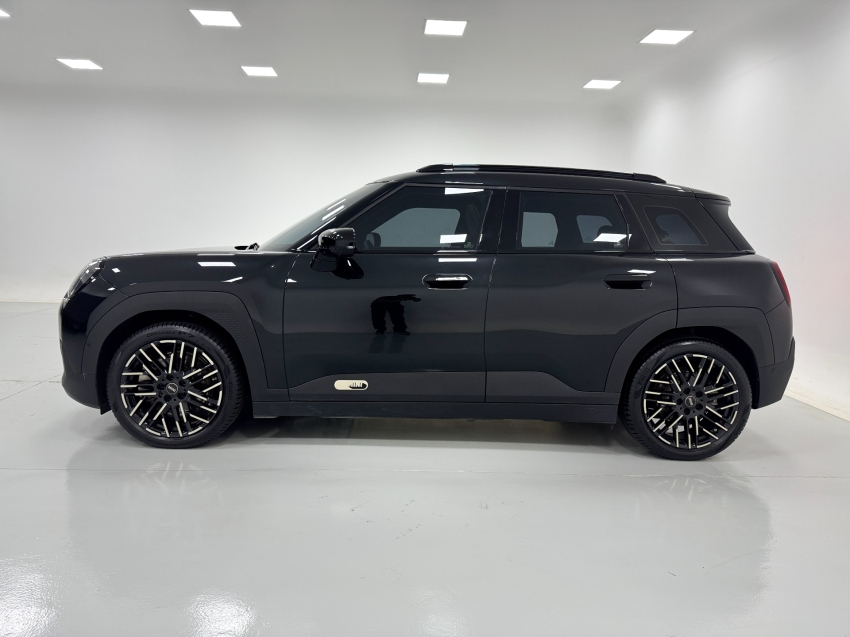 mini aceman 54,2 kw eletrico se 2.0 4p automatico 20252