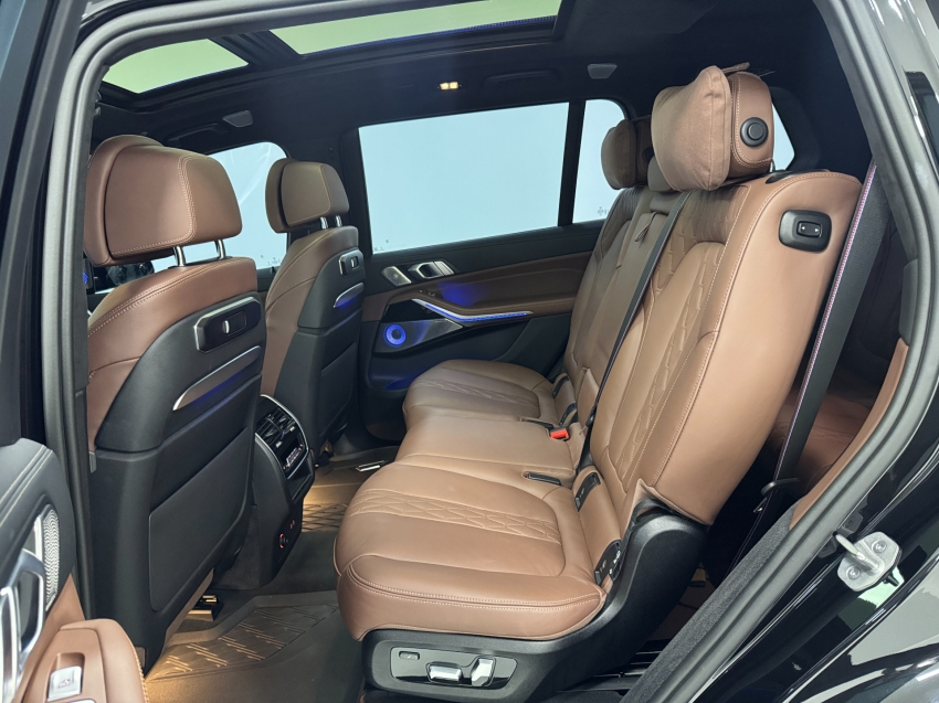 bmw x7 4.4 v8 gasolina m60i steptronic 3.0 4p automatico 202523
