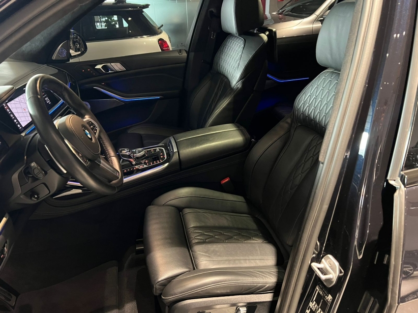 bmw x7 4.4 v8 gasolina m50i steptronic 3.0 4p automatico 202117
