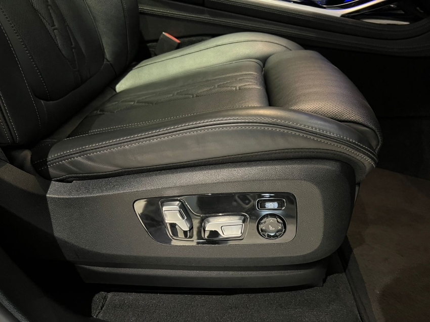 bmw x7 4.4 v8 gasolina m50i steptronic 3.0 4p automatico 202116