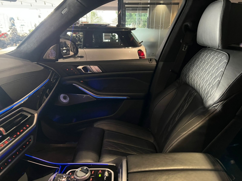 bmw x7 4.4 v8 gasolina m50i steptronic 3.0 4p automatico 202124