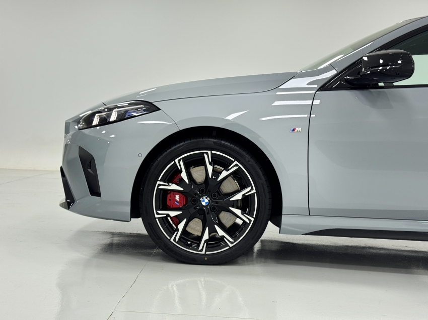 bmw m 135i 2.0 16v turbo gasolina xdrive steptronic 4p automatico 202610